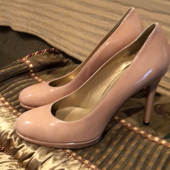 Stuart Weitzman nude pumps - Picture 5 of 6